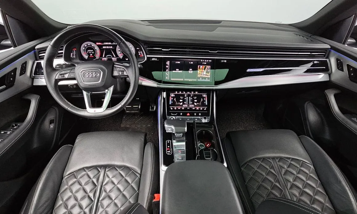 Audi Q8 2022 из KR, фото 2