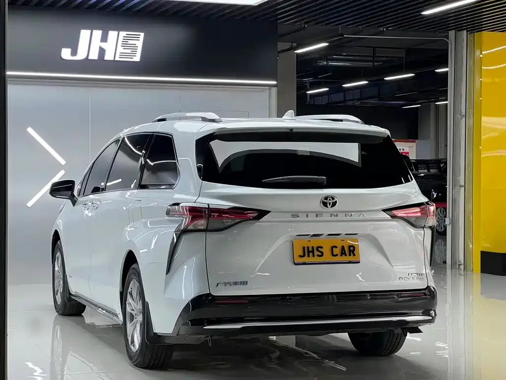 Toyota Sienna 2025 из CN, фото 8