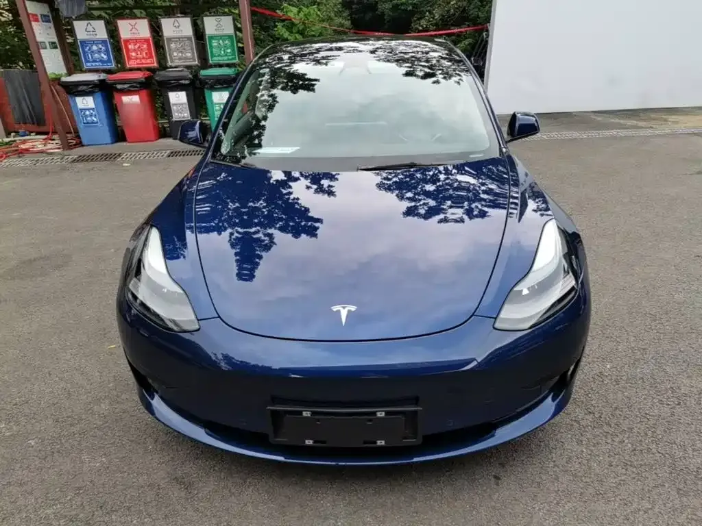 Tesla Model 3 — фото 9