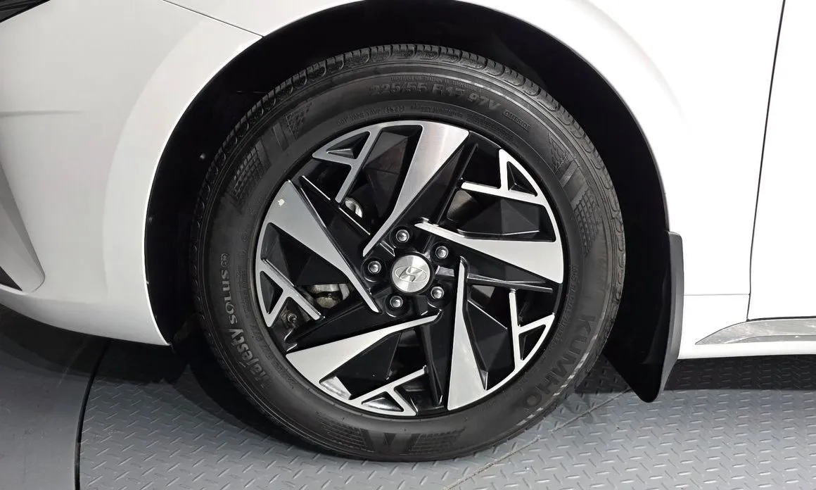 Hyundai Grandeur 2023 из KR, фото 9