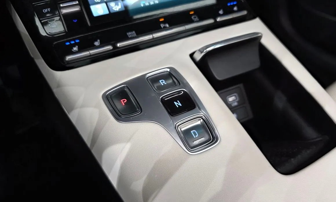 Hyundai Grandeur 2023 из KR, фото 6