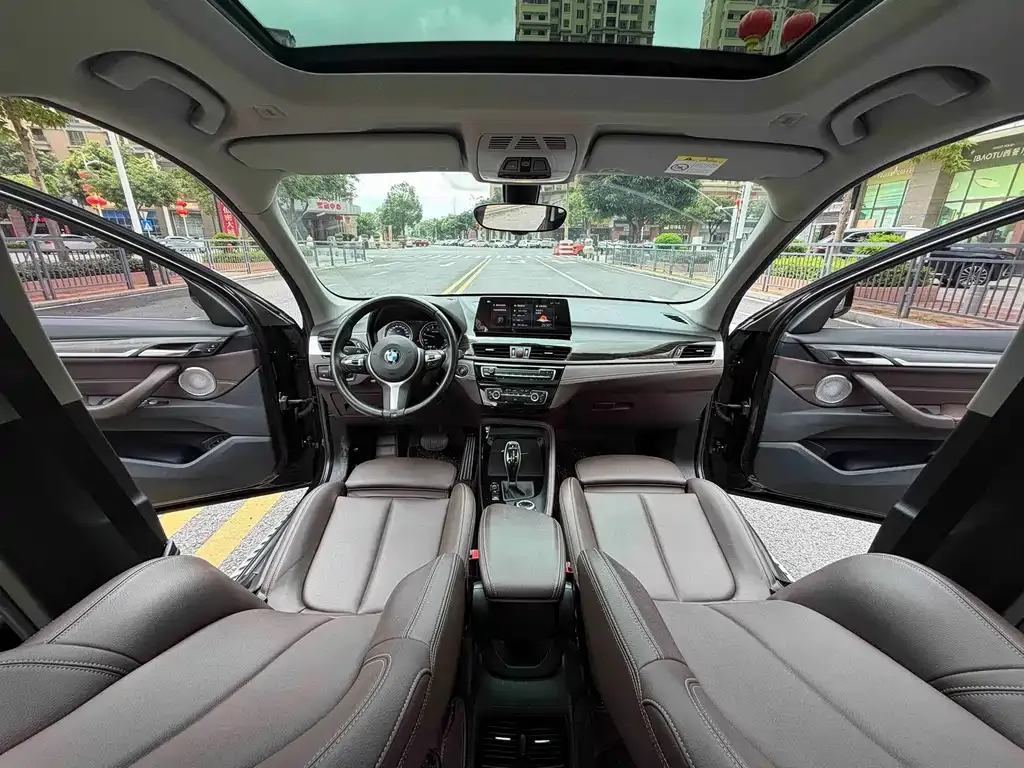BMW X1 2021 из CN, фото 8