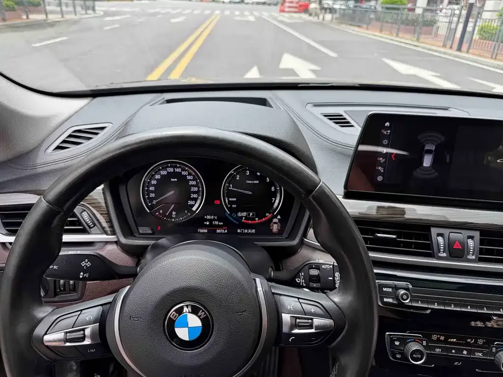 BMW X1 2021 из CN, фото 9