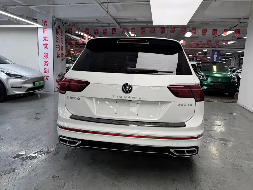 Volkswagen Tiguan L — фото 3