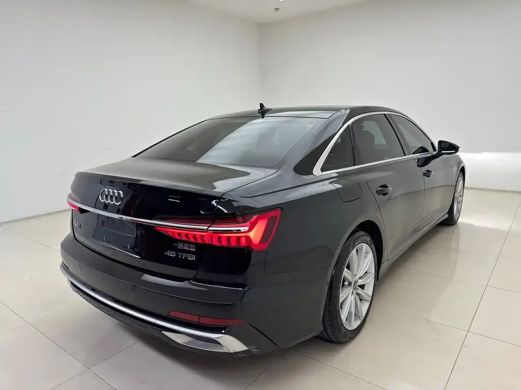 Audi A6L — фото 4
