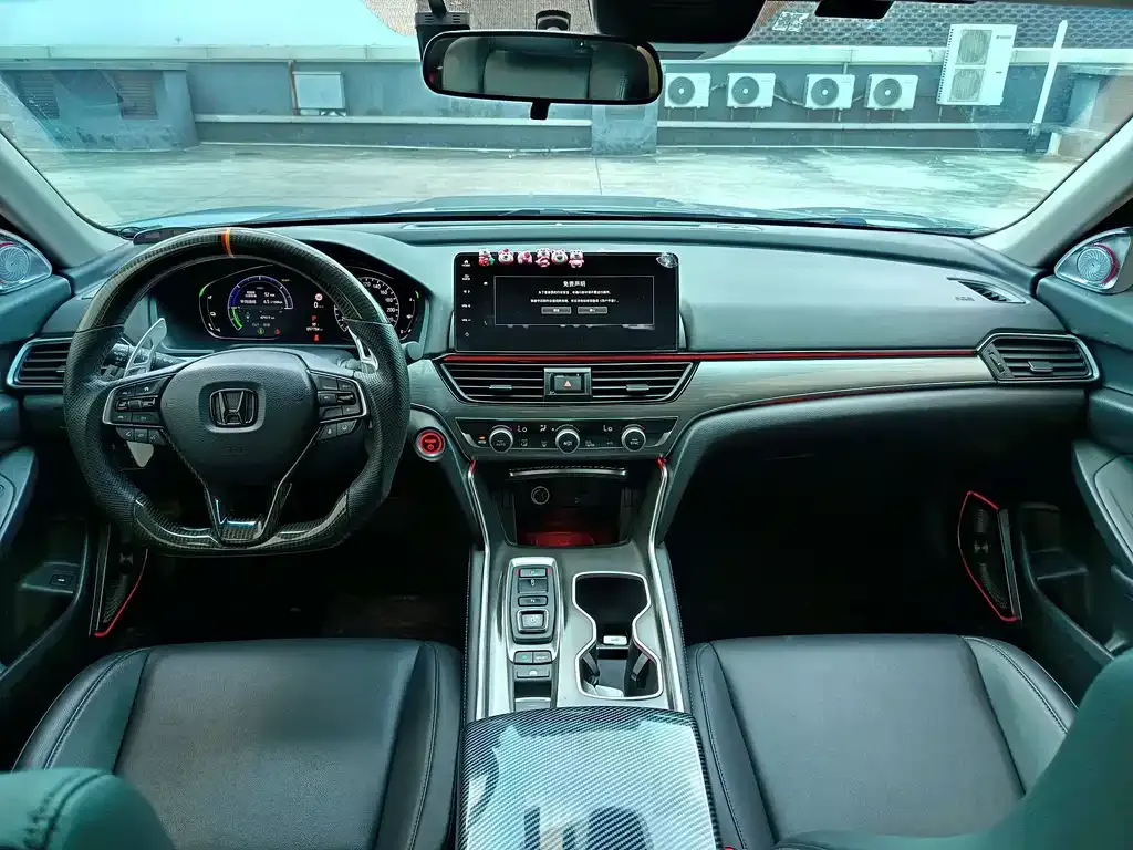 Honda Accord — фото 10