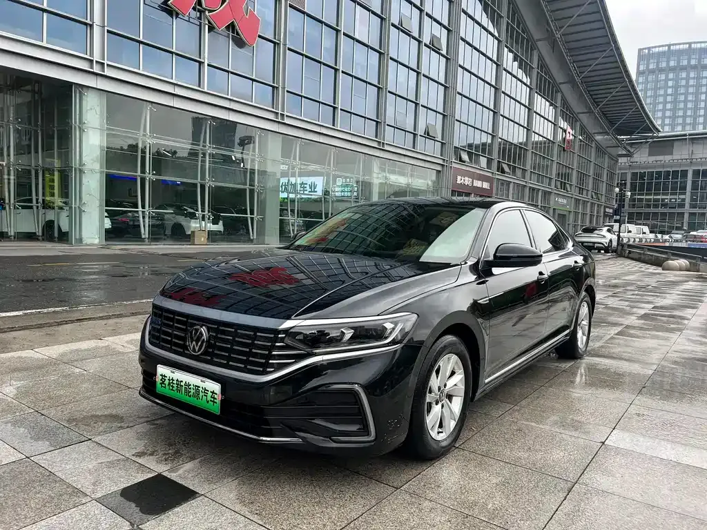 Volkswagen 帕萨特插电混动 — фото 1