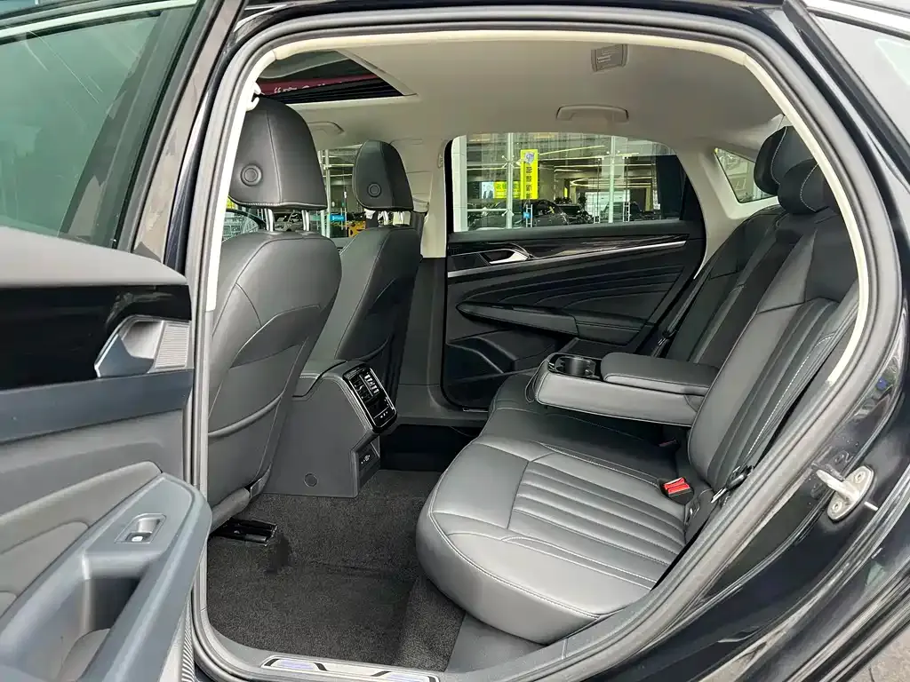 Volkswagen 帕萨特插电混动 — фото 9