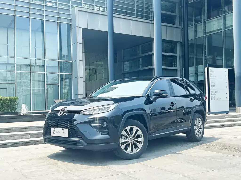 Toyota Wildlander — фото 1