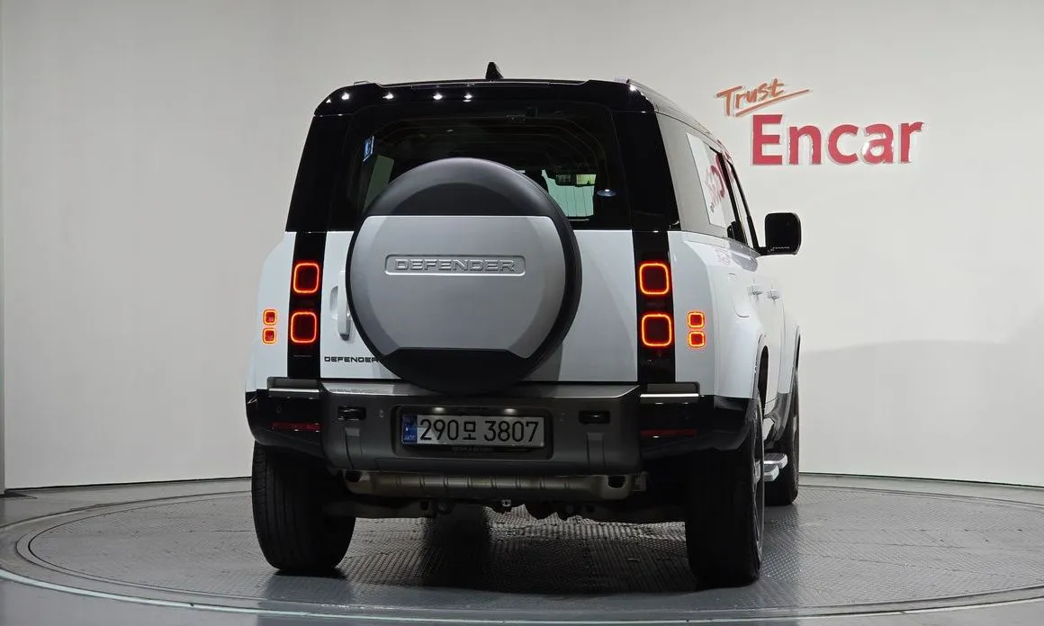 Land Rover Defender 2024 из KR, фото 3