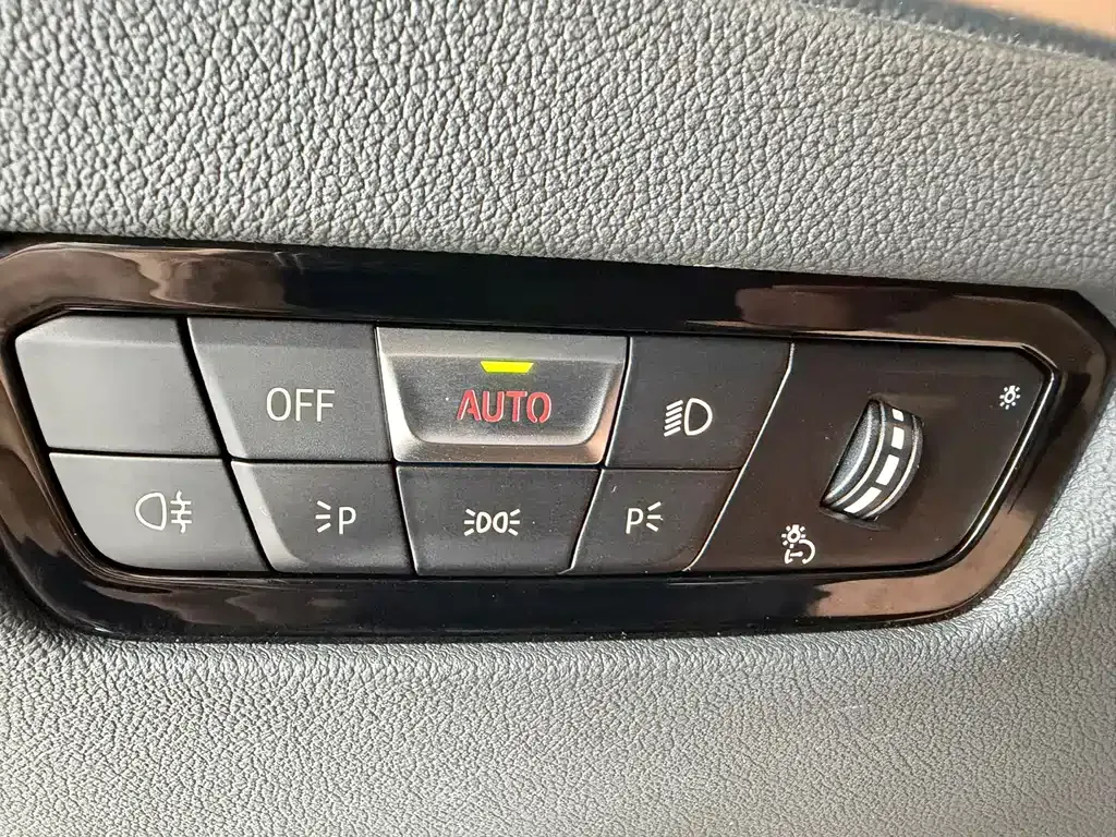 BMW 3 Series — фото 10