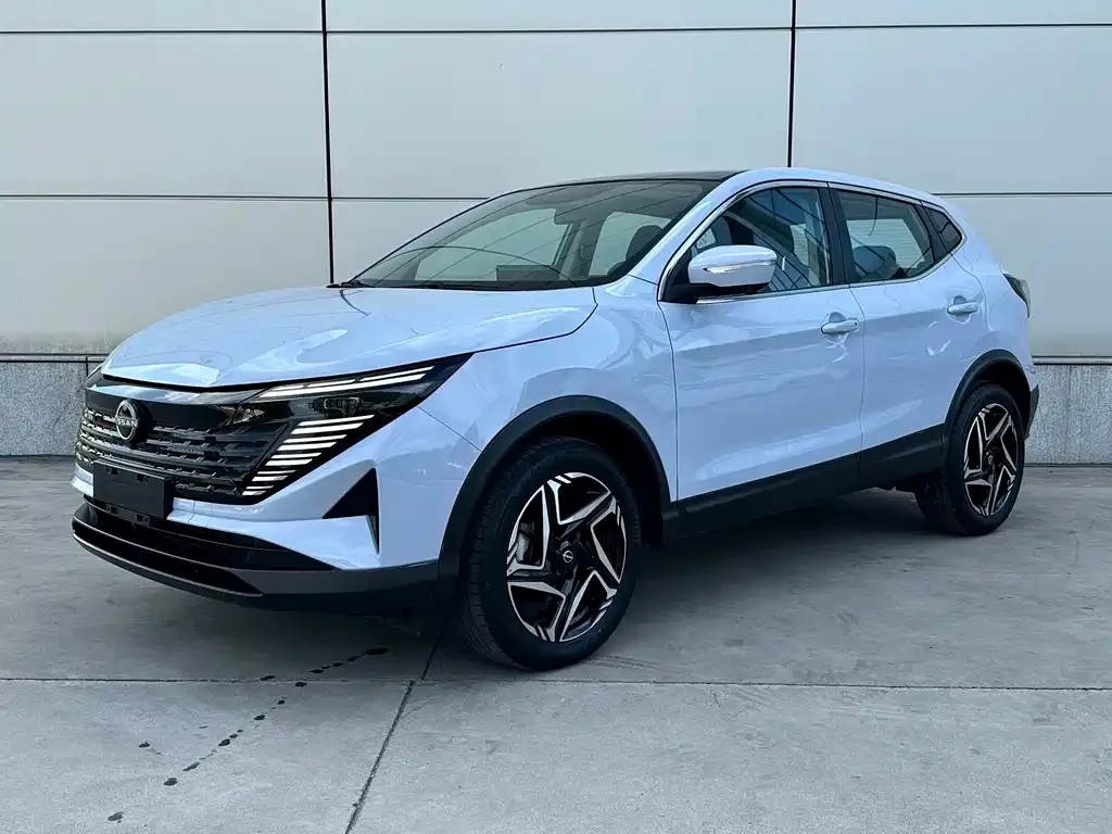 Nissan Qashqai — фото 1