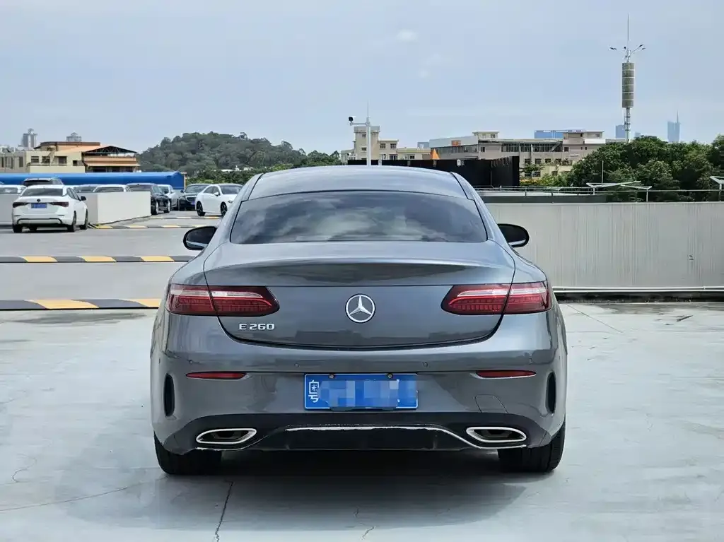 Mercedes-Benz E-Class (Import) — фото 4