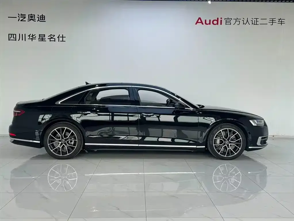 Audi A8 — фото 3