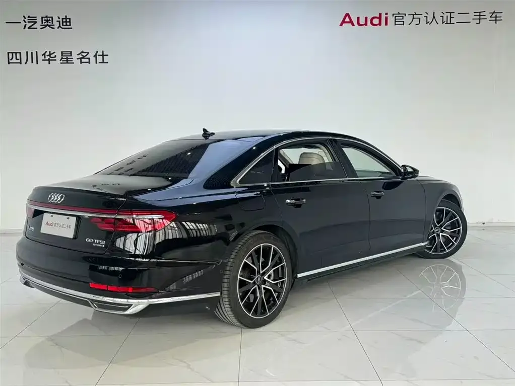 Audi A8 — фото 4