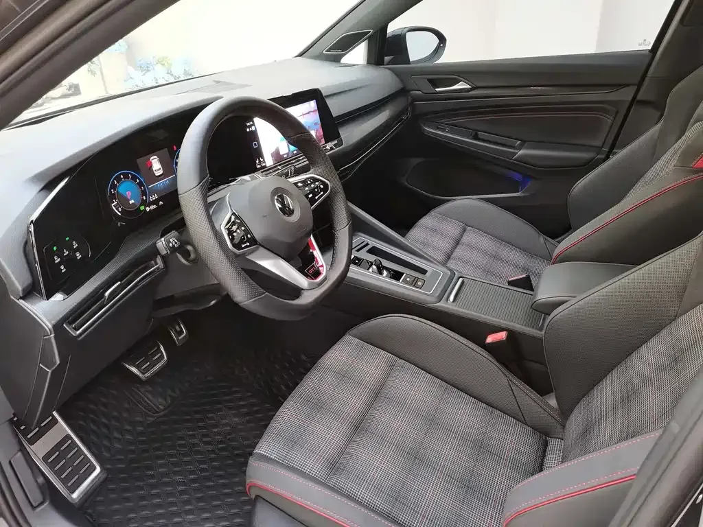 Volkswagen Golf GTI 2022 из CN, фото 3