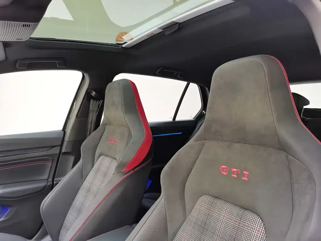 Volkswagen Golf GTI 2022 из CN, фото 6