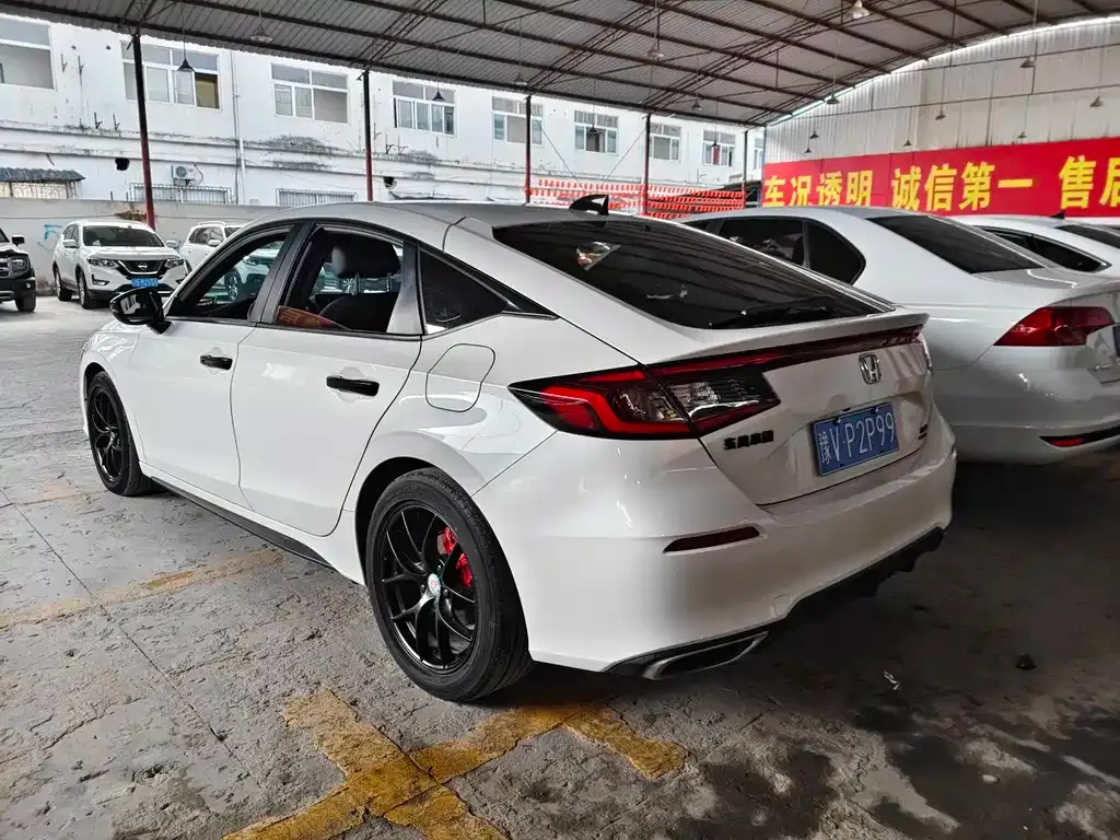 Honda Civic — фото 8