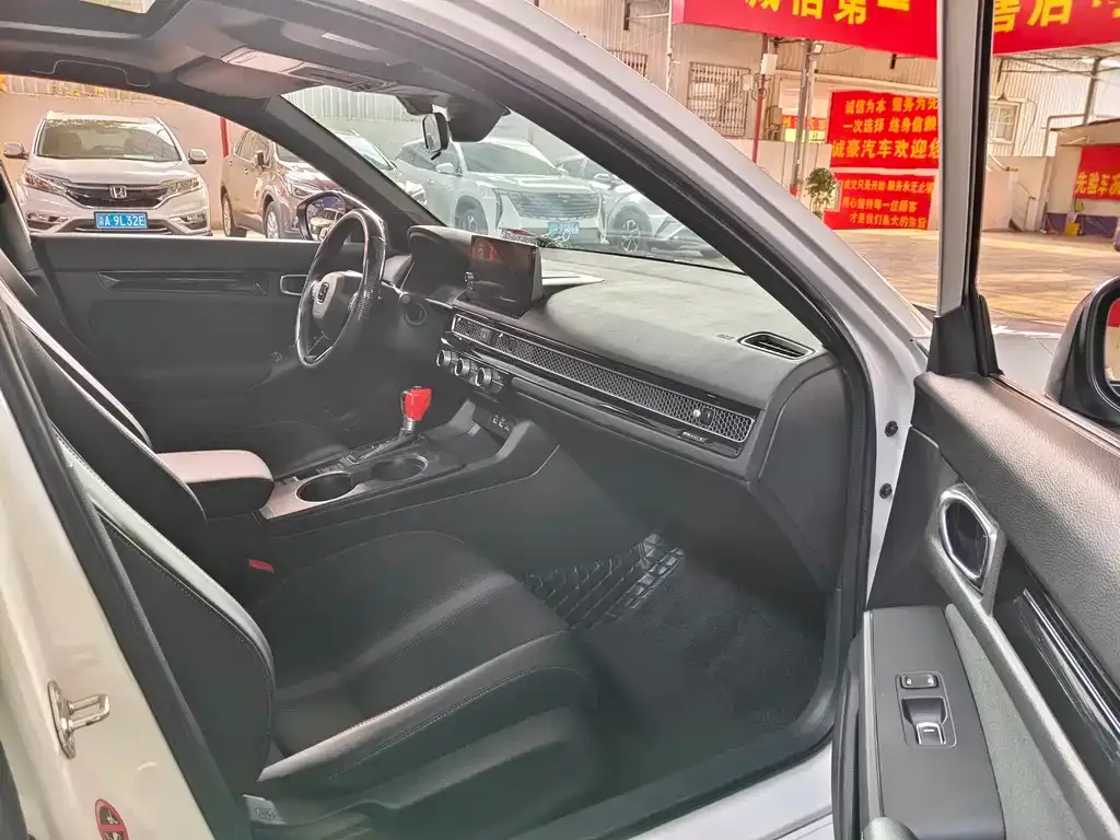Honda Civic — фото 10