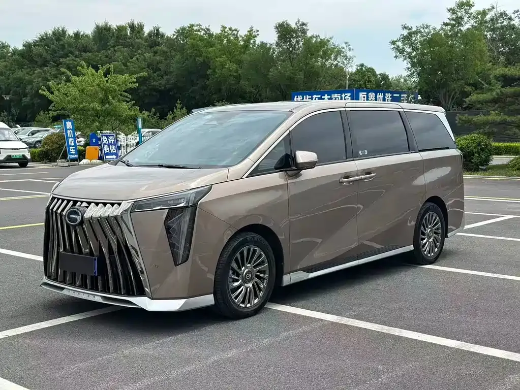 GAC Motor Trumpchi M8 — фото 1