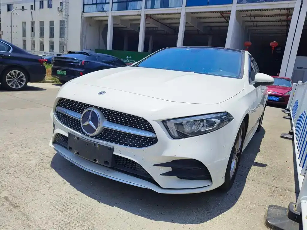 Mercedes-Benz A-Class — фото 1