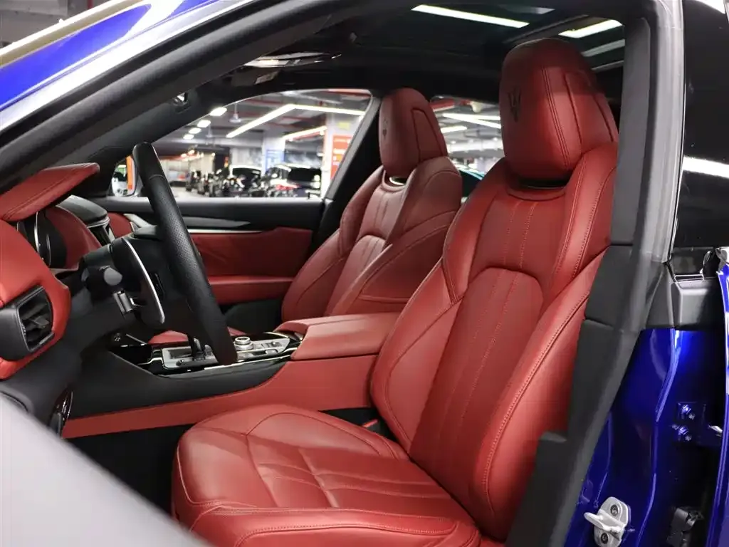 Maserati Levante — фото 10