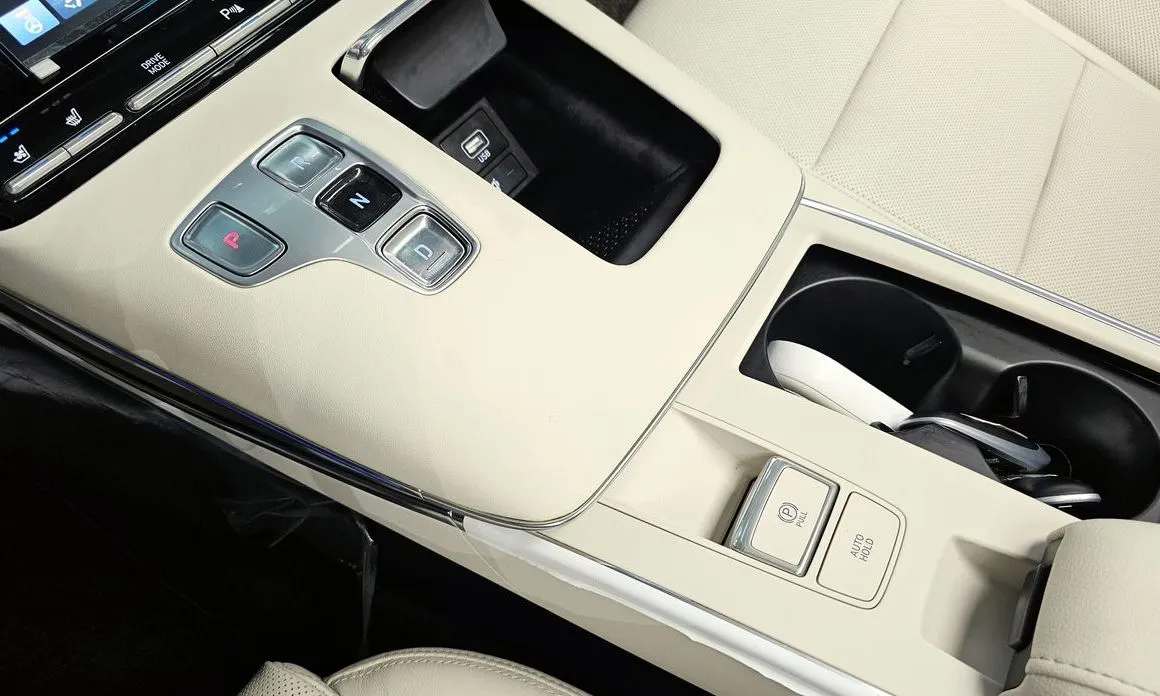 Hyundai Grandeur 2023 из KR, фото 8