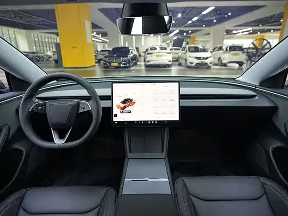 Tesla Model 3 — фото 7