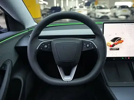 Tesla Model 3 — фото 8