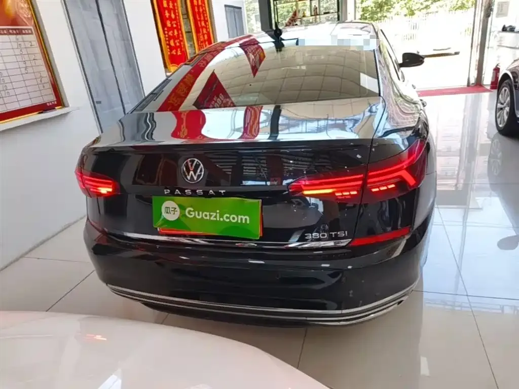 Volkswagen Passat — фото 10