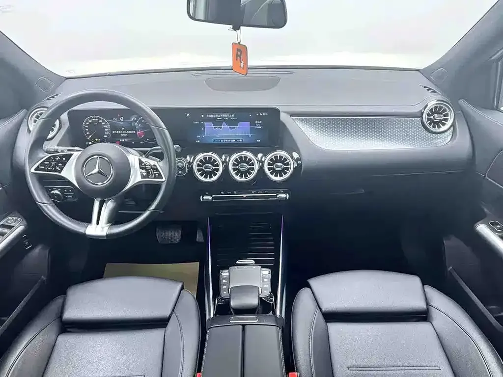 Mercedes-Benz GLA — фото 7