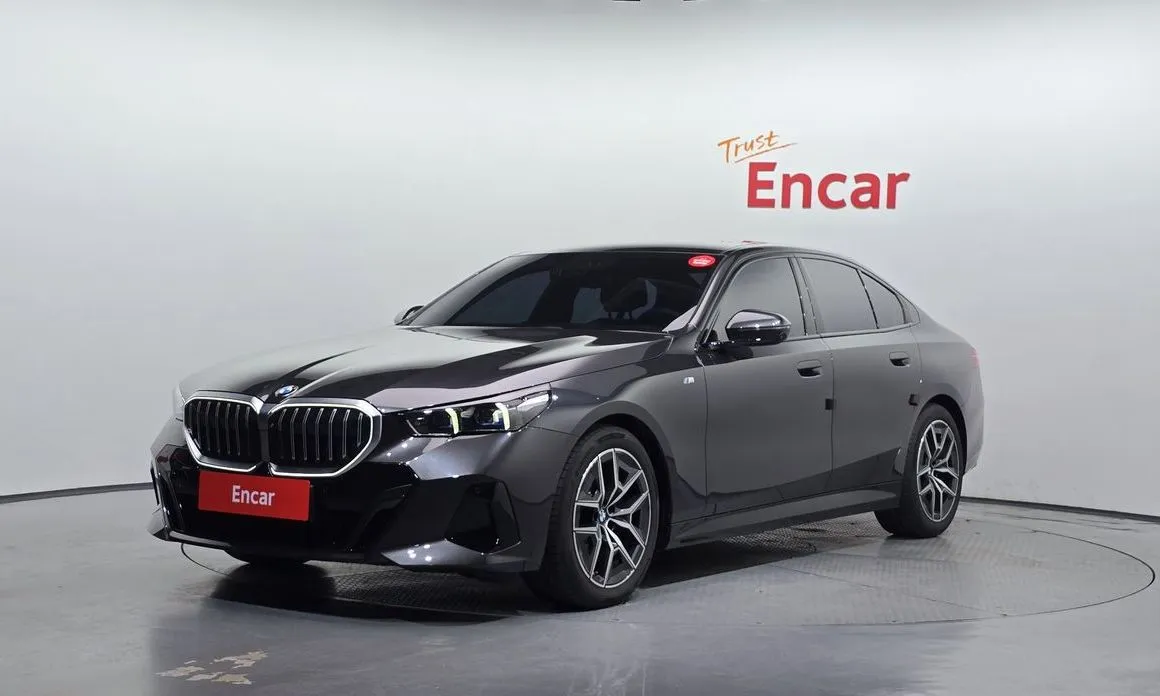 BMW 5-Series 2024 из KR, фото 1