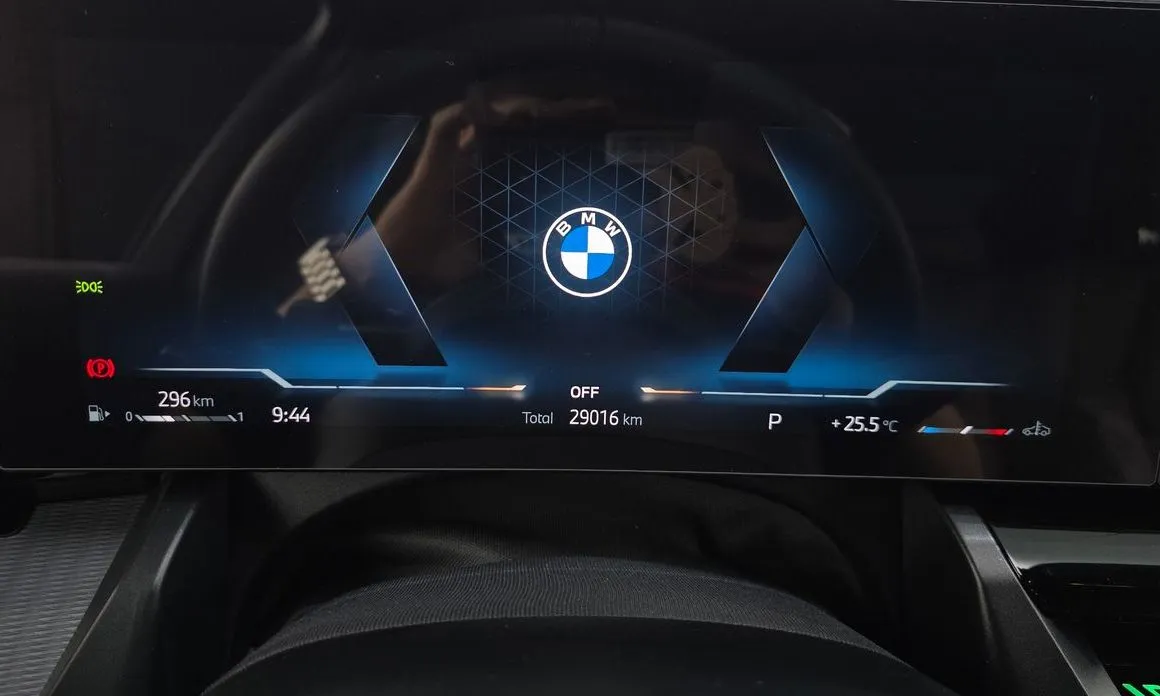 BMW 5-Series 2024 из KR, фото 3