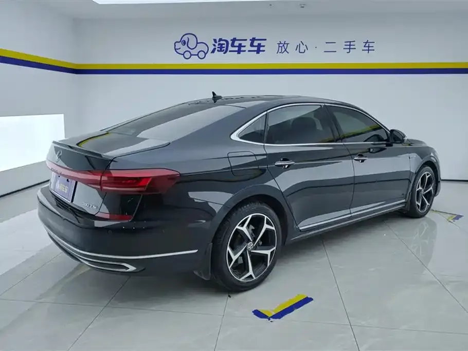 Volkswagen Passat — фото 3