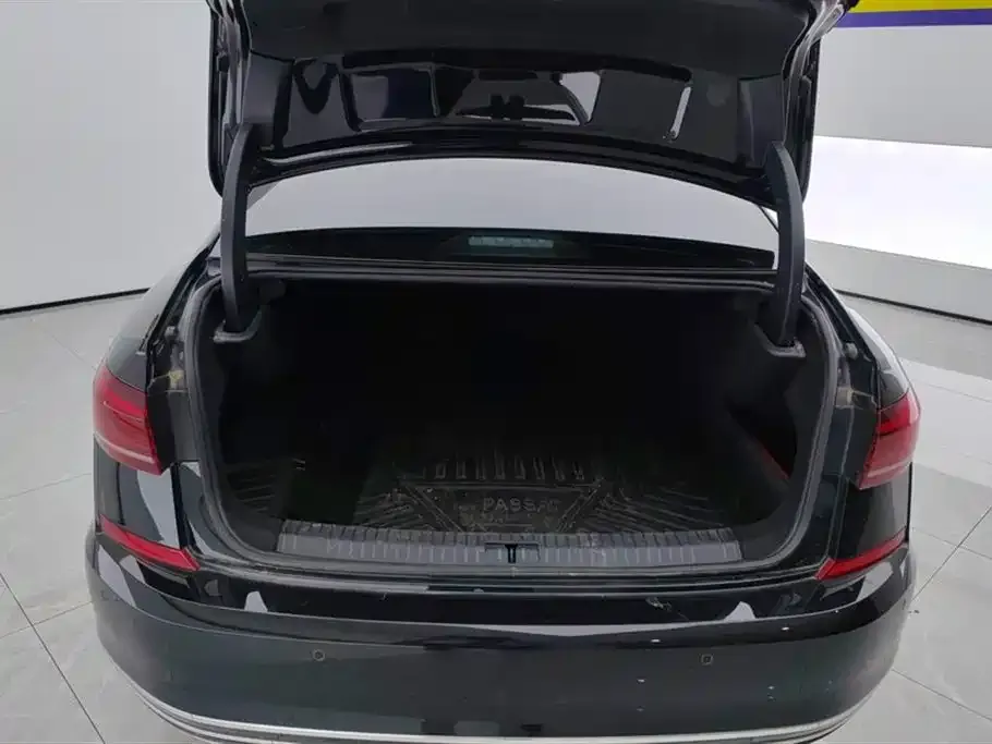 Volkswagen Passat — фото 4