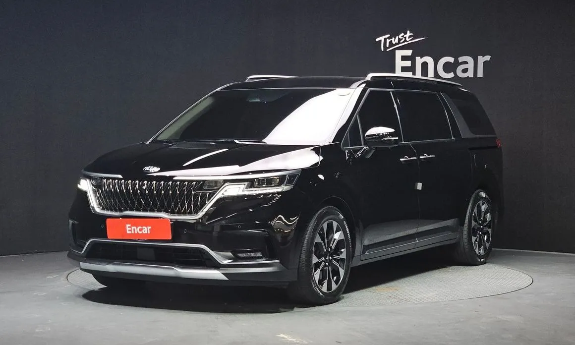 Kia Carnival — фото 1