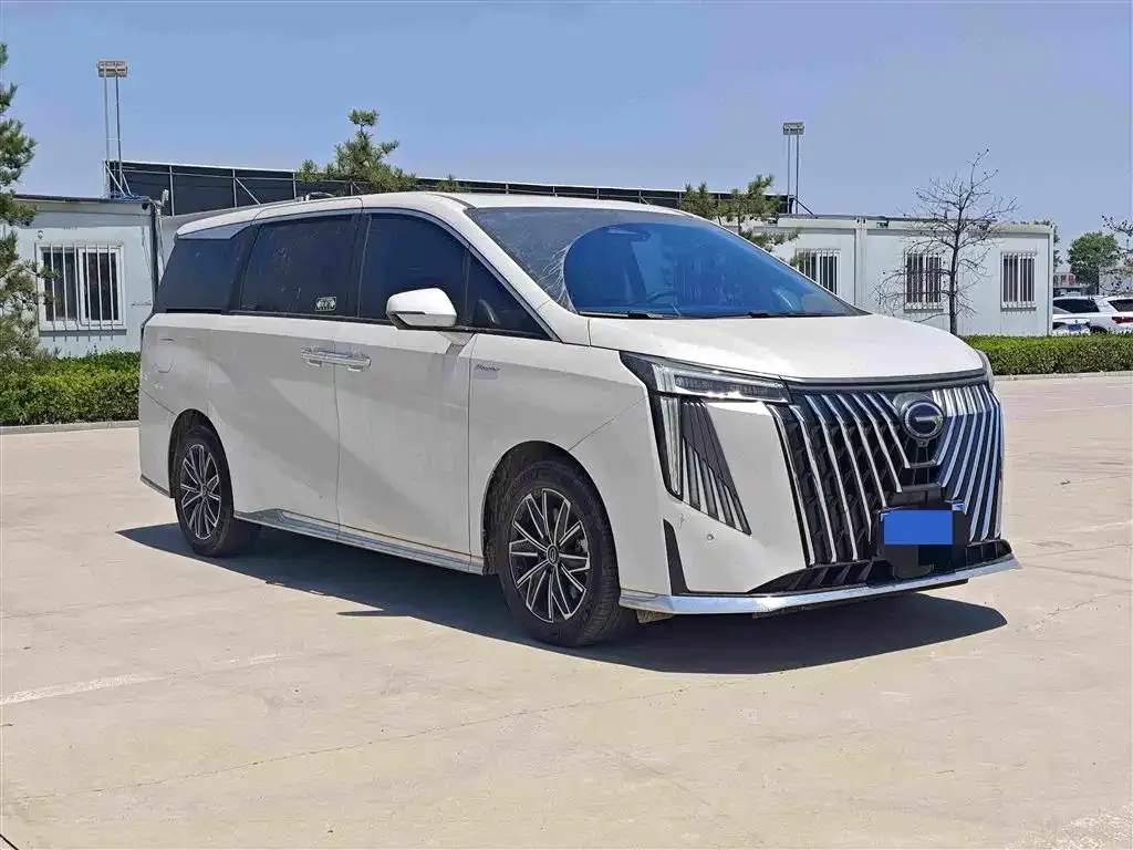 GAC Motor Trumpchi M8 — фото 8