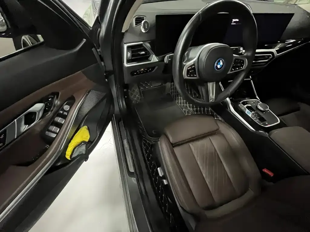 BMW i3 — фото 4