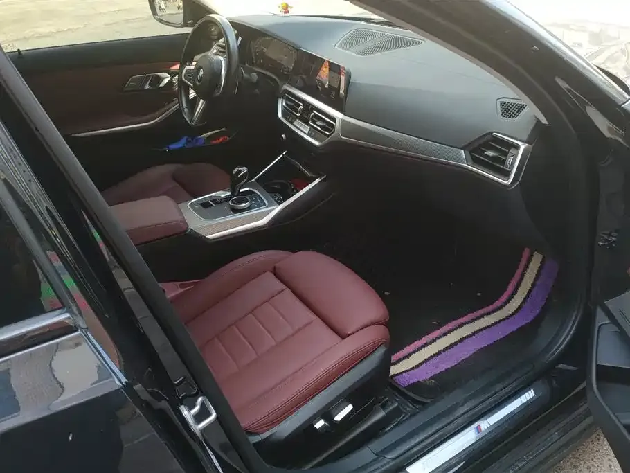 BMW 3 Series 2021 из CN, фото 9