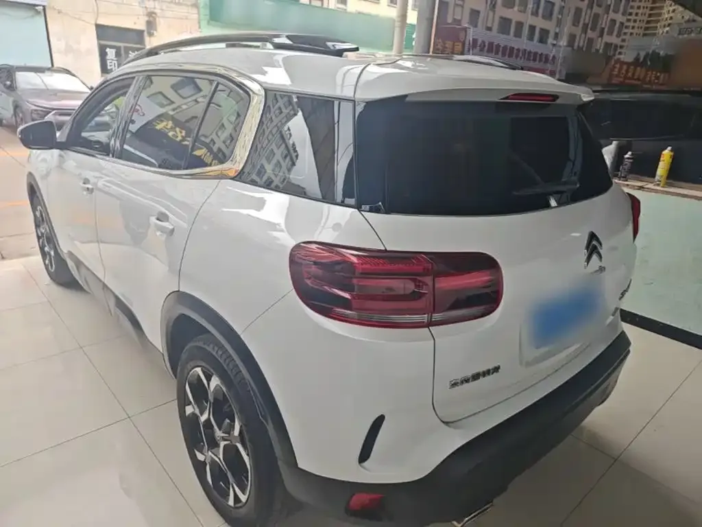 Citroen C5 AIRCROSS 2023 из CN, фото 3