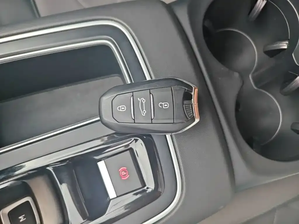 Citroen C5 AIRCROSS 2023 из CN, фото 7