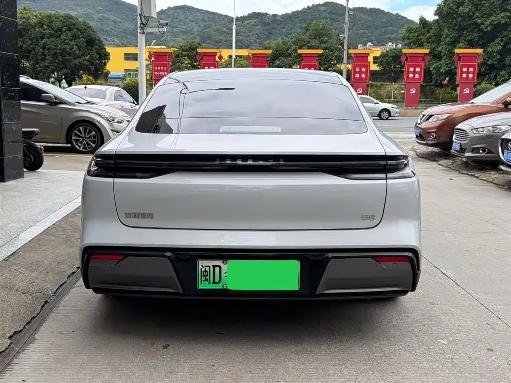 Geely Galaxy E8 2024 из CN, фото 6