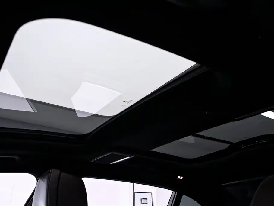 BMW 7 Series 2021 из CN, фото 10