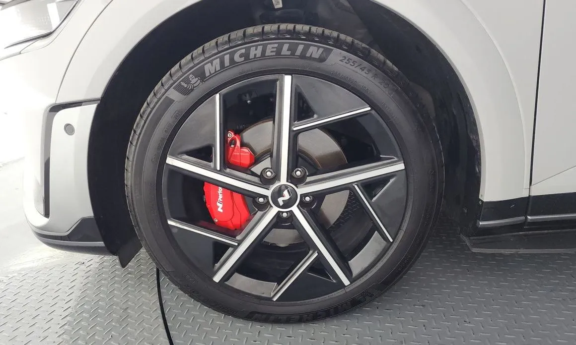 Hyundai Ioniq5 — фото 10