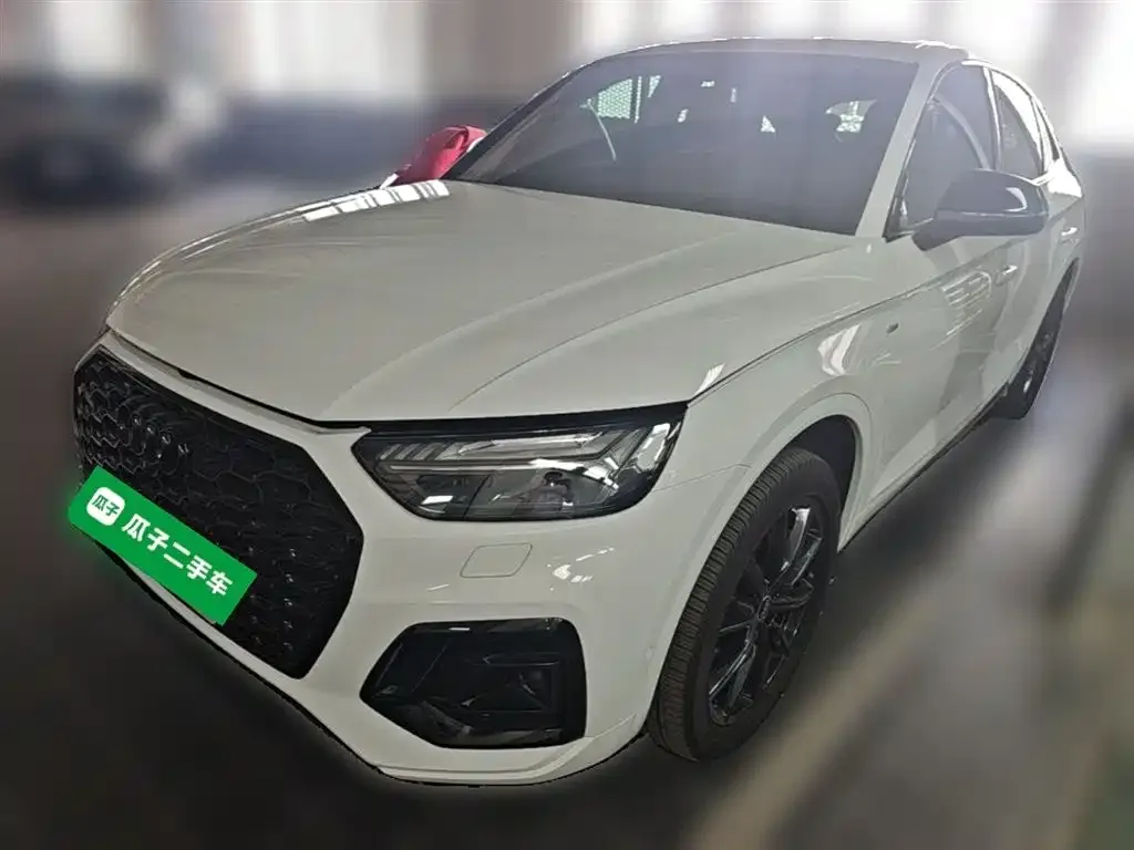 Audi Q5L Sportback — фото 4