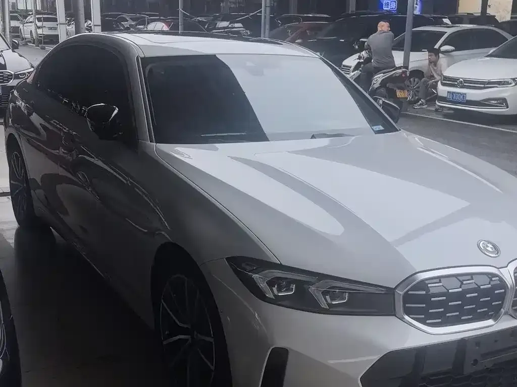 BMW 3 Series 2023 из CN, фото 1