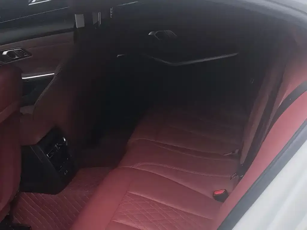BMW 3 Series 2023 из CN, фото 5