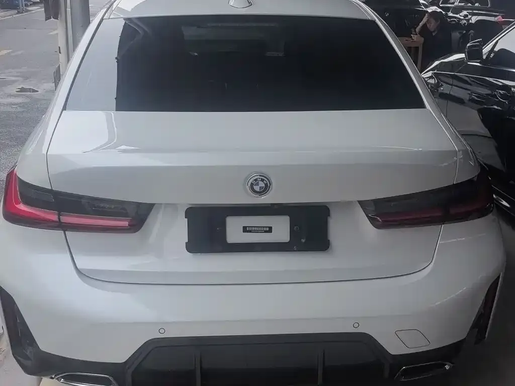BMW 3 Series 2023 из CN, фото 4
