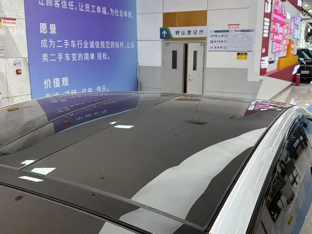 Tesla Model X — фото 10
