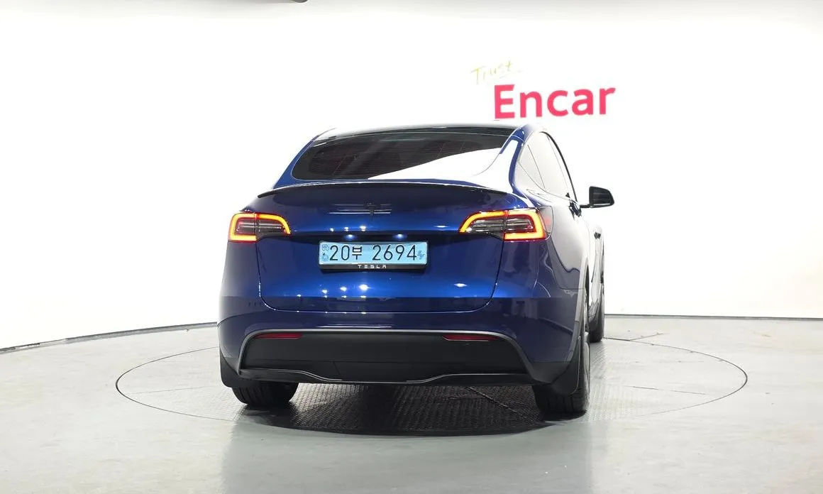 Tesla Model Y — фото 3